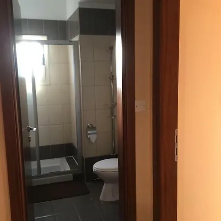 Nice Freshly Renovated Sea-view Apartment