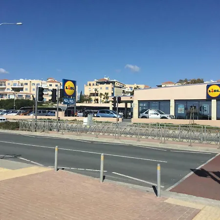 Nice Freshly Renovated Sea-view * Paphos