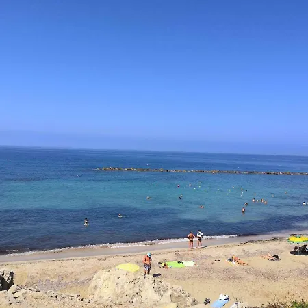Nice Freshly Renovated Sea-view Apartment Paphos