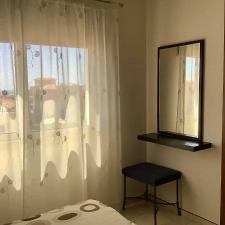 Nice Freshly Renovated Sea-view Daire *