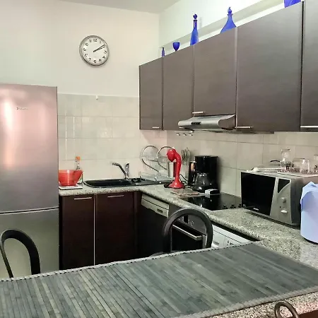 Nice Freshly Renovated Sea-view Daire *