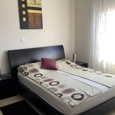 Daire Nice Freshly Renovated Sea-view *